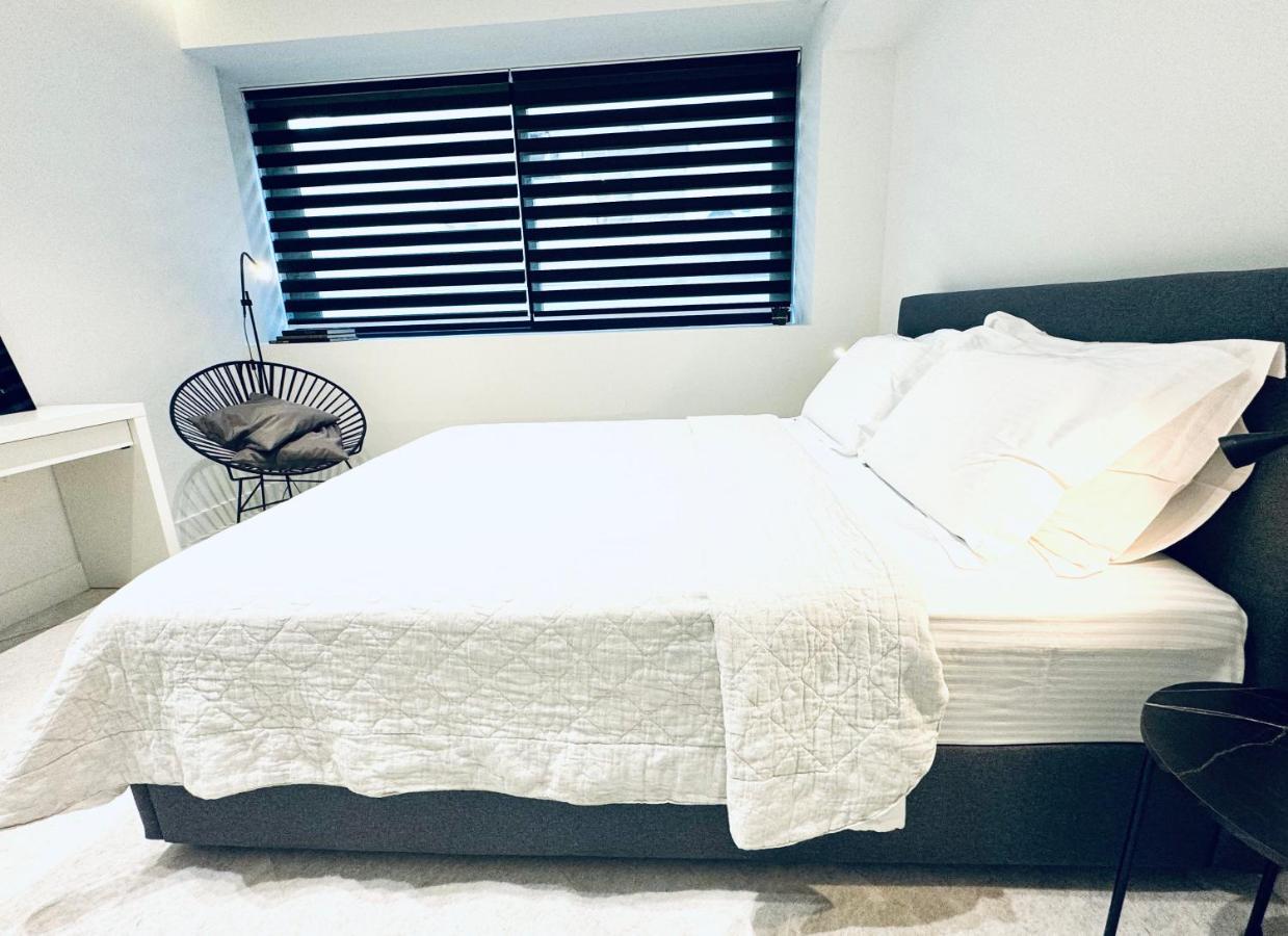 Stylish Central Superior Bedroom In Kolonaki Atenas Exterior foto