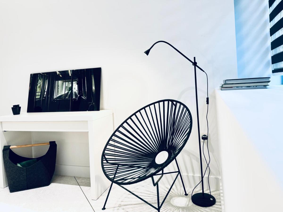 Stylish Central Superior Bedroom In Kolonaki Atenas Exterior foto