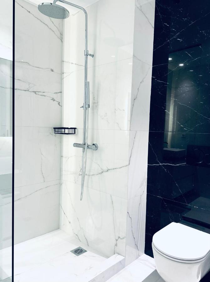 Stylish Central Superior Bedroom In Kolonaki Atenas Exterior foto