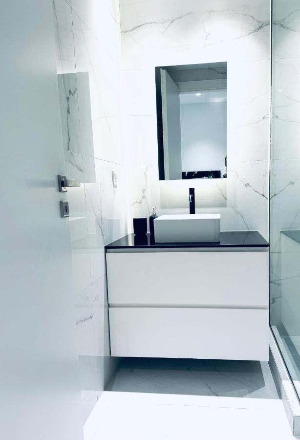 Stylish Central Superior Bedroom In Kolonaki Atenas Exterior foto